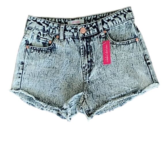 Refuge Stone Washed Vintage Cheeky Denim Shorts NWT - Picture 1 of 7